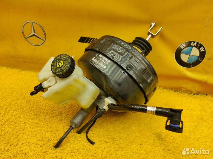 Вакуумный усилитель тормозов Mercedes-Benz W204