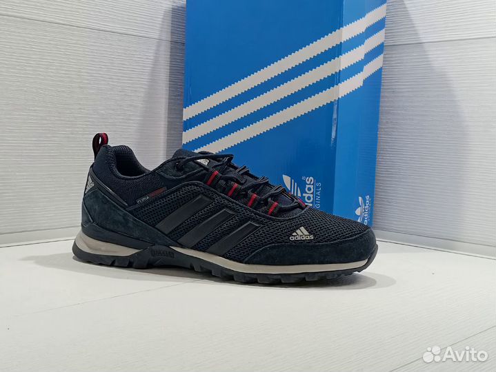 Кроссовки adidas daroga