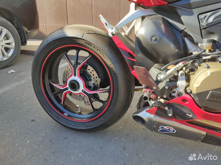 Спорт-байк Ducati 1199 panigale R