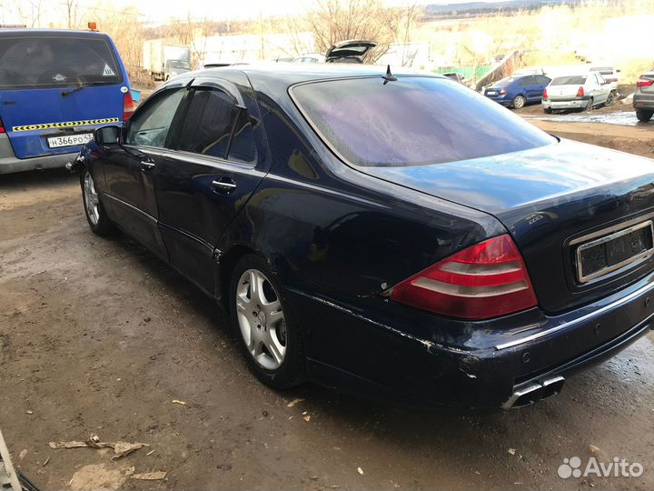 Mercedes Benz S - класс W220 В разборе