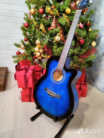 Гитара акустическая