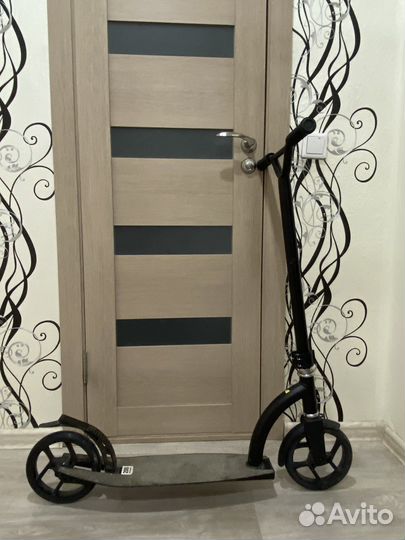 Самокат reaction 200