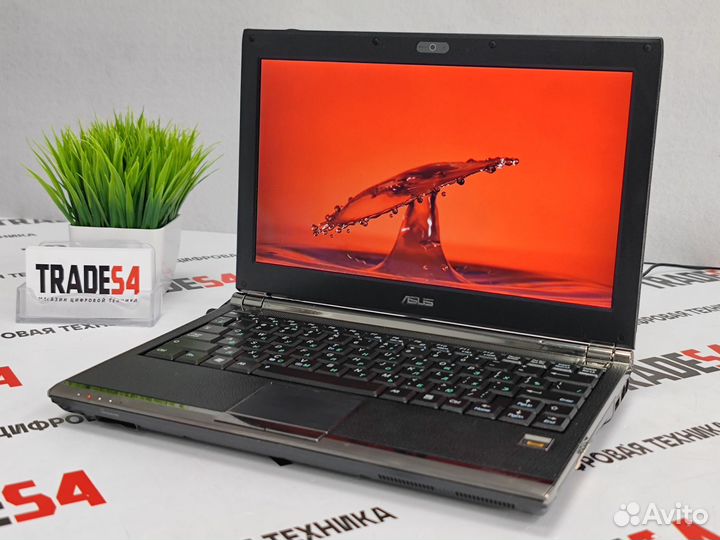 Нетбук Asus 11.2