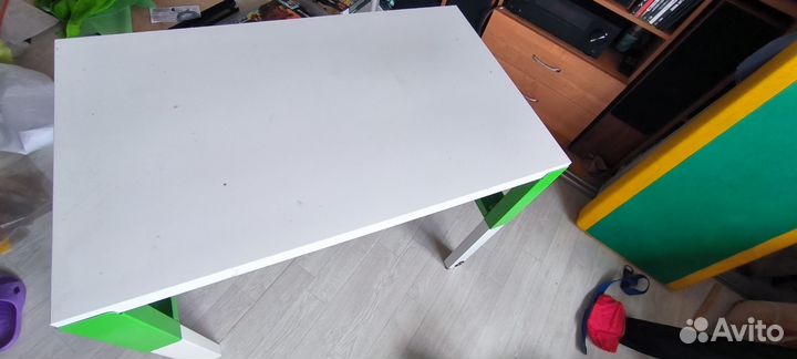 Письменный стол IKEA