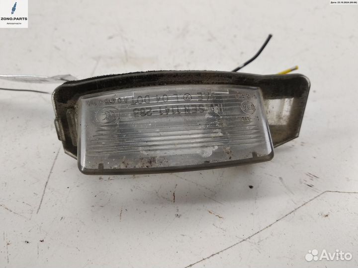 Подсветка номера A046017 на Mitsubishi Outlander XL (2006-2012)