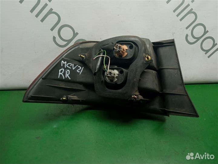 Стоп-сигнал задний правый Toyota Windom MCV21