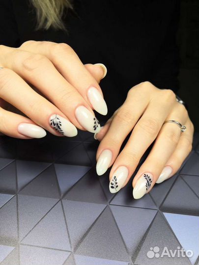 Маникюр, педикюр, коррекция бровей