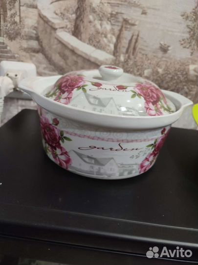 Кастрюля жаровня новая