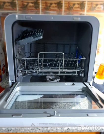 Midea Компактная посудомоечная машина Midea mini