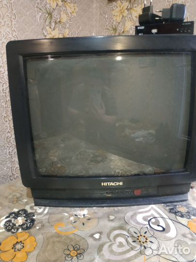 Телевизор Hitachi бу с цифровой приставкой