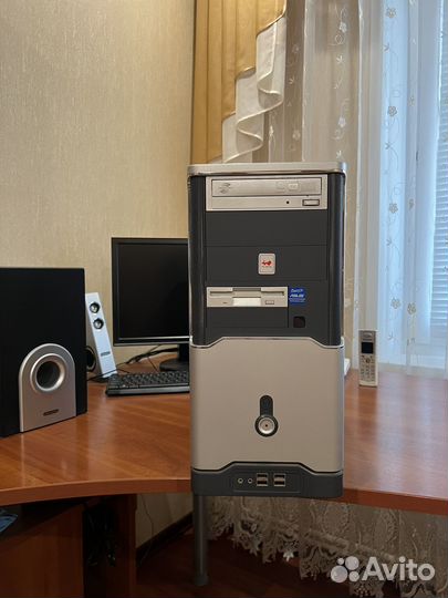 Компьютер системный блок