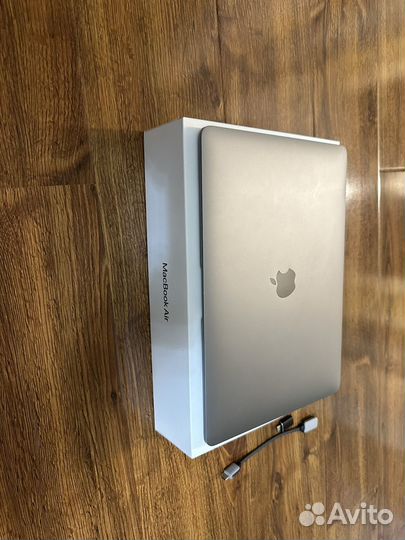 Macbook air 13 2020 m1