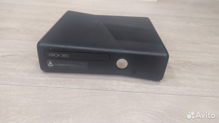 Xbox 360 slim freeboot 35 игр