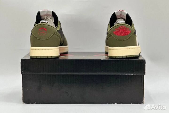 Кроссовки Nike Air Jordan 1 Travis Scott Reverse