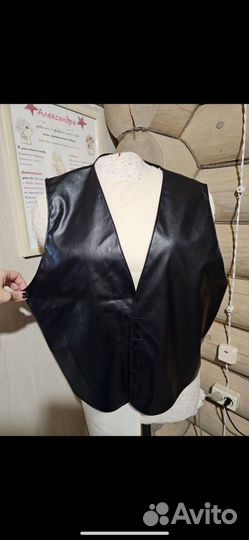 Продам одежду для ростовой куклы