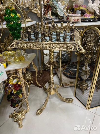 Шахматный стол