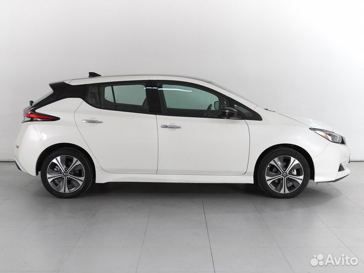 Nissan Leaf 218 л.с. AT, 2020, 71 100 км