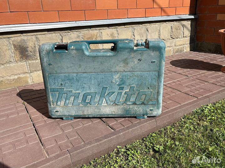 Перфоратор. Отбойный молоток makita hm1100c