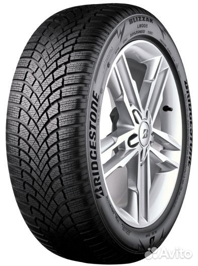 Bridgestone Blizzak LM-005 215/65 R16 102H