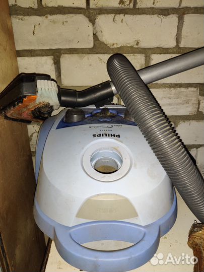 Пылесос Philips бу