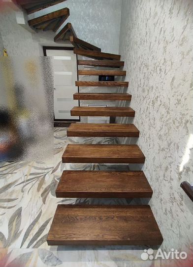 Лестница на металлокаркасе