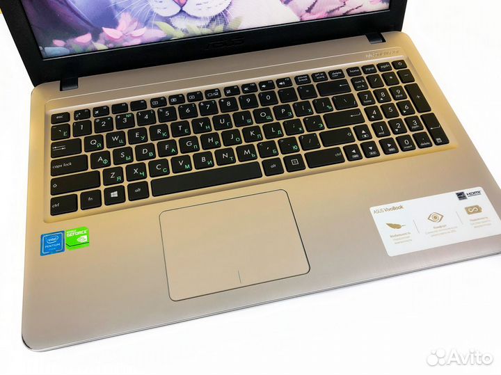 Ноутбук Asus на GeForce + 8Gb