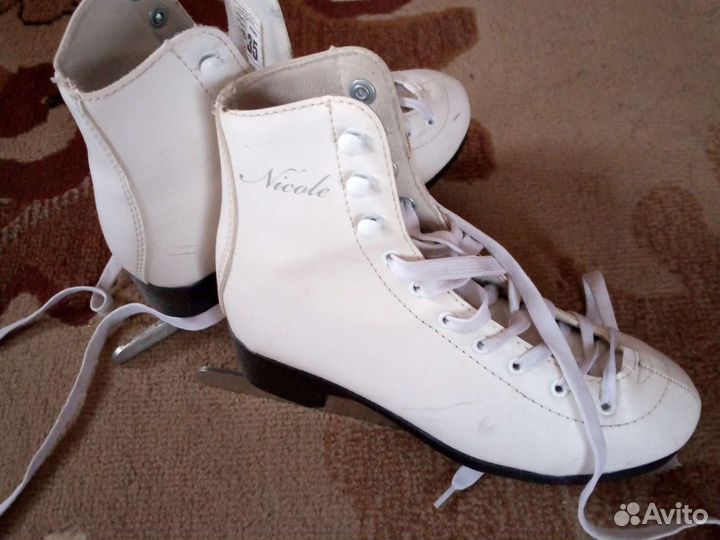 Коньки фигурные