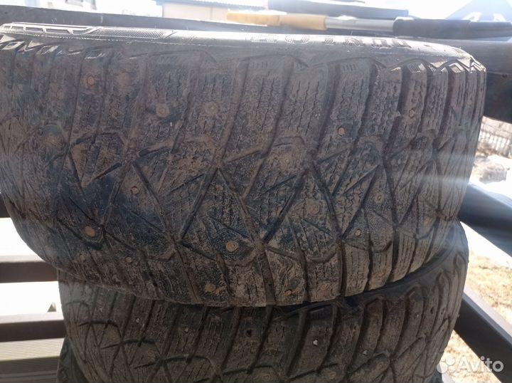 Dunlop Ice Touch 225/45 R17