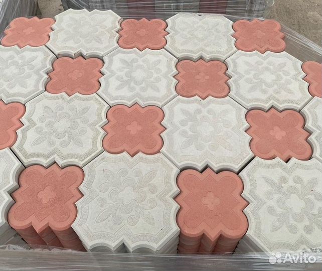 Плитка тротуарная клевер цветная в наличии