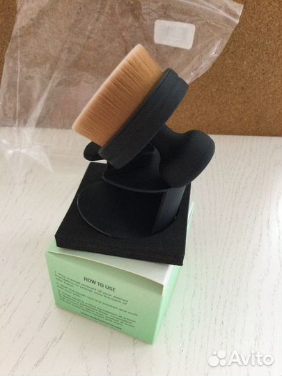 Кисть для нанесения основы Lookfantastic Англия