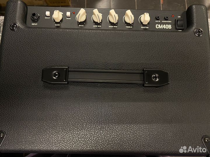 Комбоусилитель Cort CM40B Новый