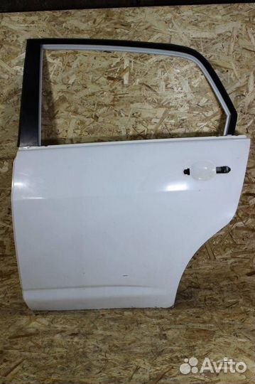 Дверь задняя левая Nissan Tiida