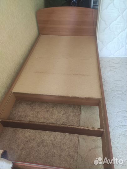 Кровать с матрасом бу