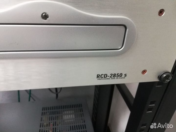 Стойка музыкальная