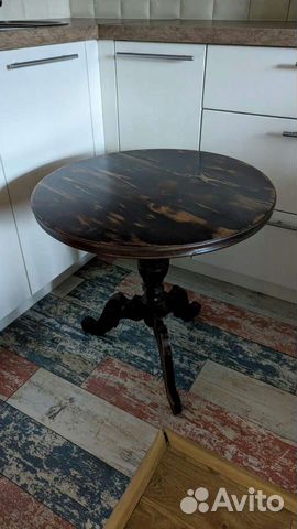 Кофейный столик круглый из натурального дерева
