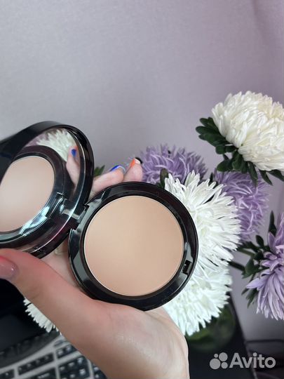 Скульптор Bobbi Brown