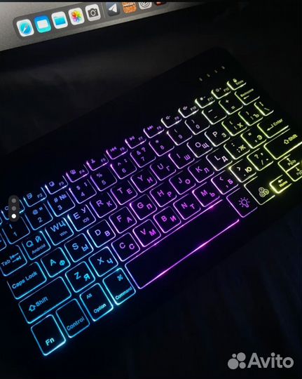 Беспроводная черная клавиатура Bluetooth/USB