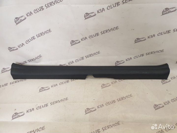 Накладка на порог салона левая Kia Ceed JD