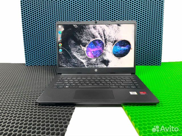 Компактный ноутбук HP AMD+8Gb
