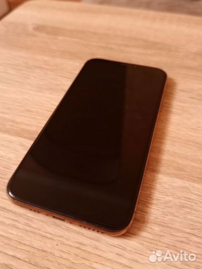 iPhone Xs, 64 ГБ