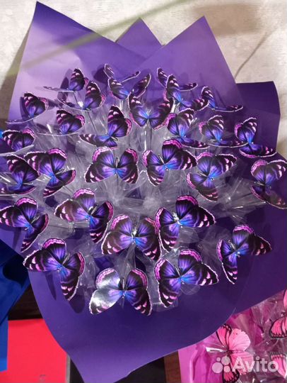 Светящийся букет из бабочек