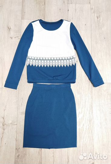 Костюм женский