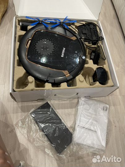 Робот пылесос philips fc8820