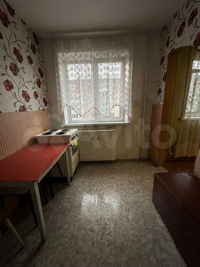 2-к. квартира, 42 м², 3/5 эт.