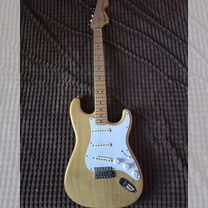 Fender stratocaster japan ST71 ASH-2010