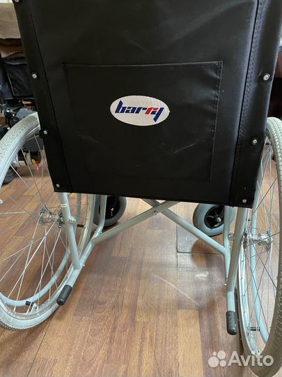 Инвалидная кресло-коляска Barry A2