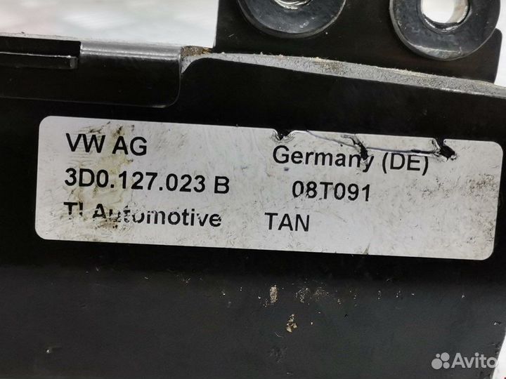 Насос топливный для Volkswagen Phaeton 3D0127023