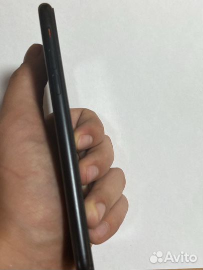 iPhone SE (2020), 64 ГБ