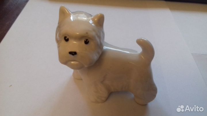 Статуэтка фарфоровая 