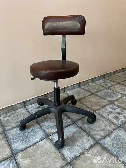 Стул для мастера бу